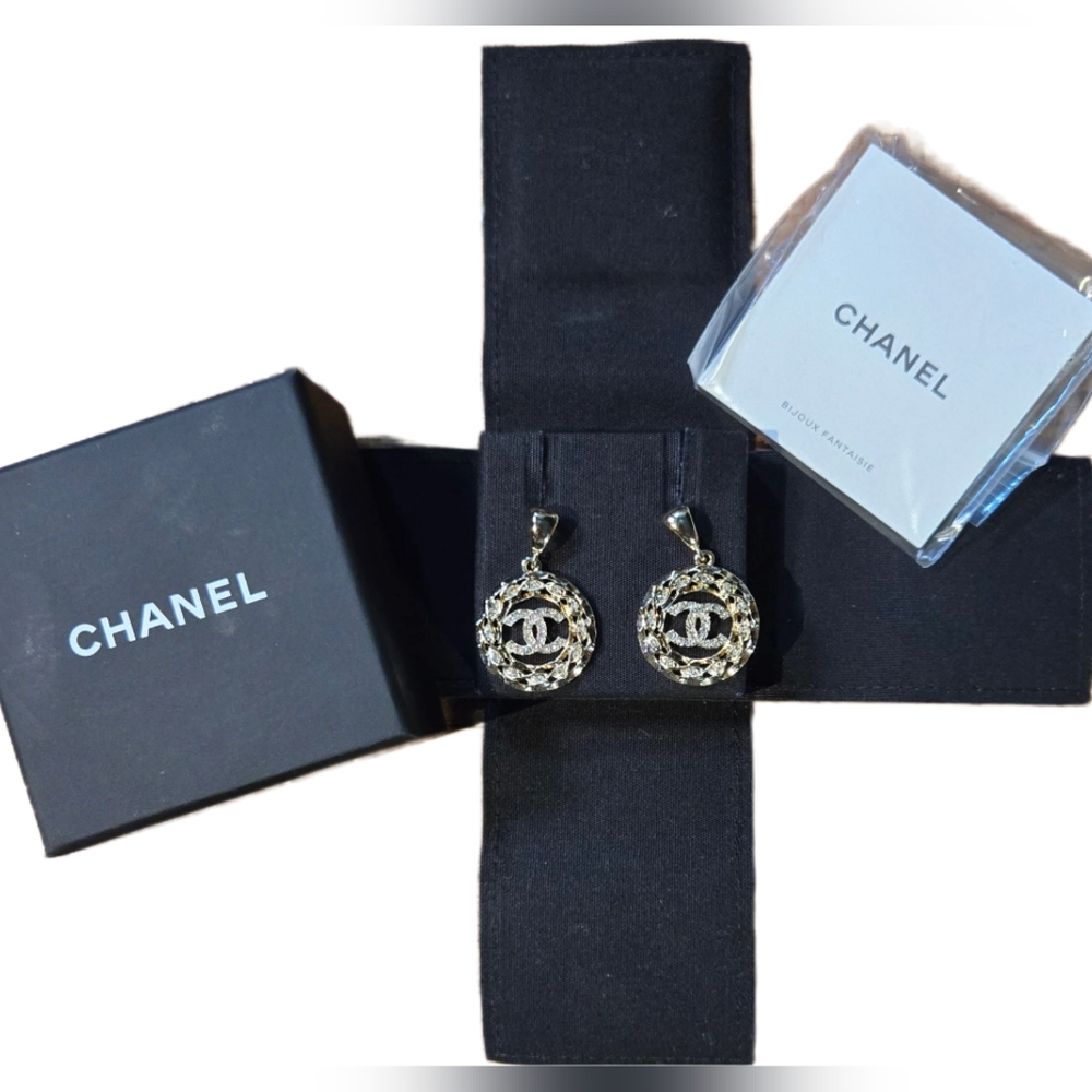 #44a - CHANEL Coco Mark Rhinestone Earrings Silver - Picture 2 of 15